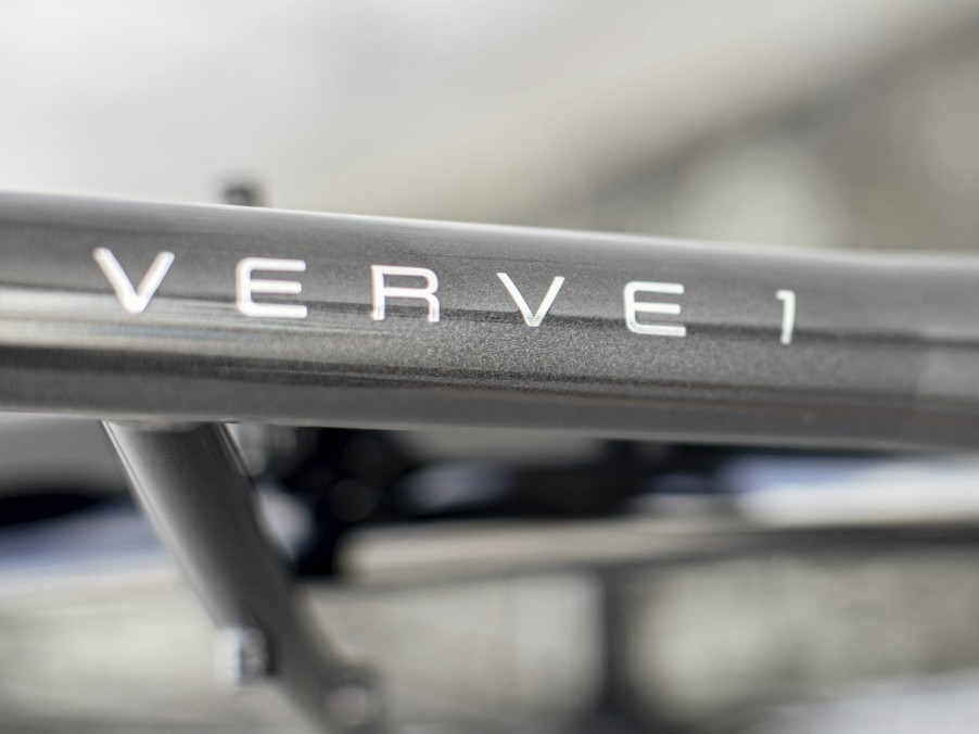 Stad Trek | Verve 1 Equipped Lowstep Dnister Black